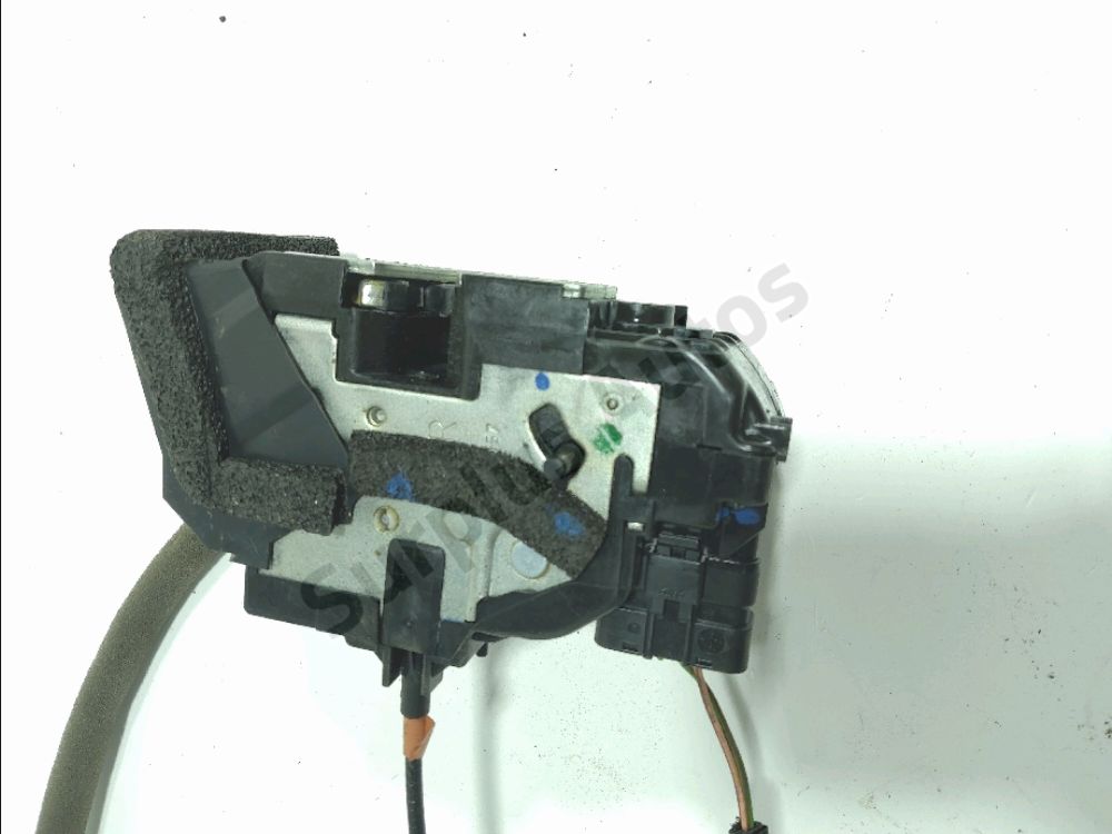 Serrure de porte arrière droite