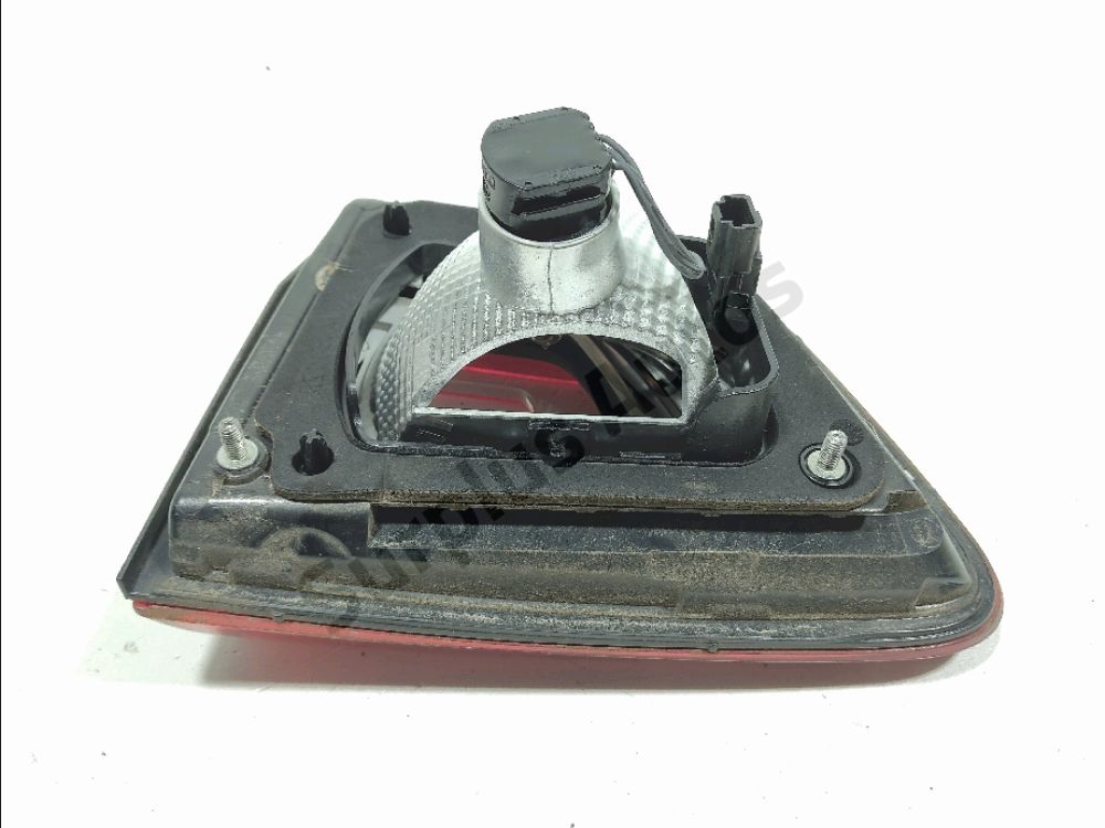 Feu arrière intérieur gauche