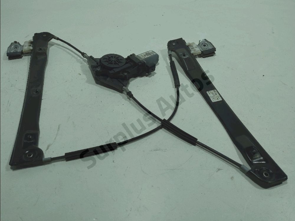 Lève-vitre électrique avant gauche