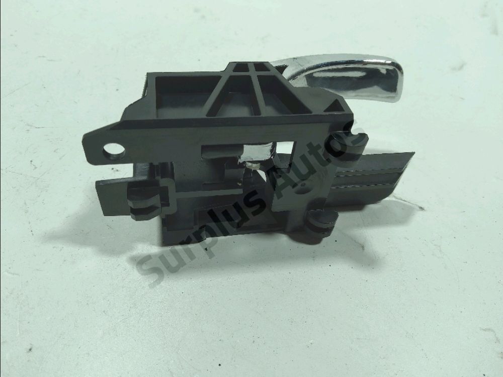 Poignée intérieure porte avant gauche