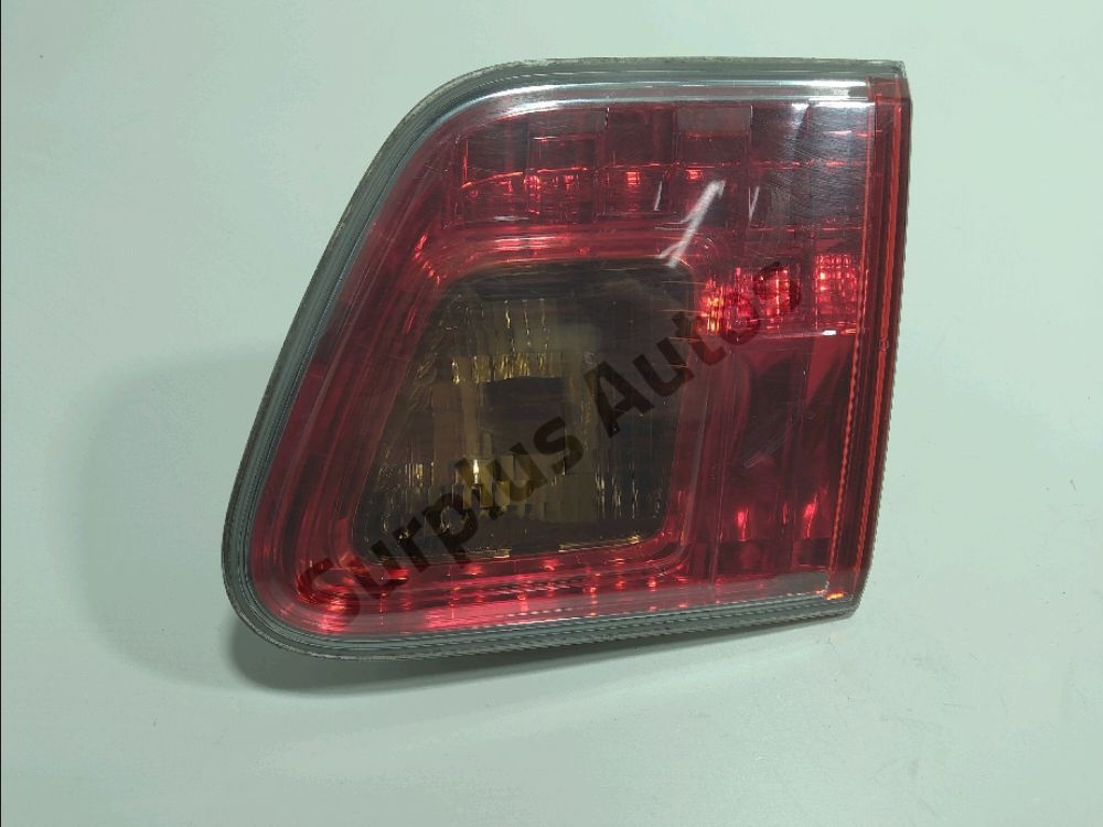 Feu arrière intérieur droit