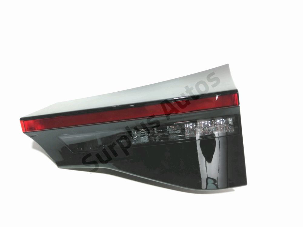 Feu arrière intérieur droit