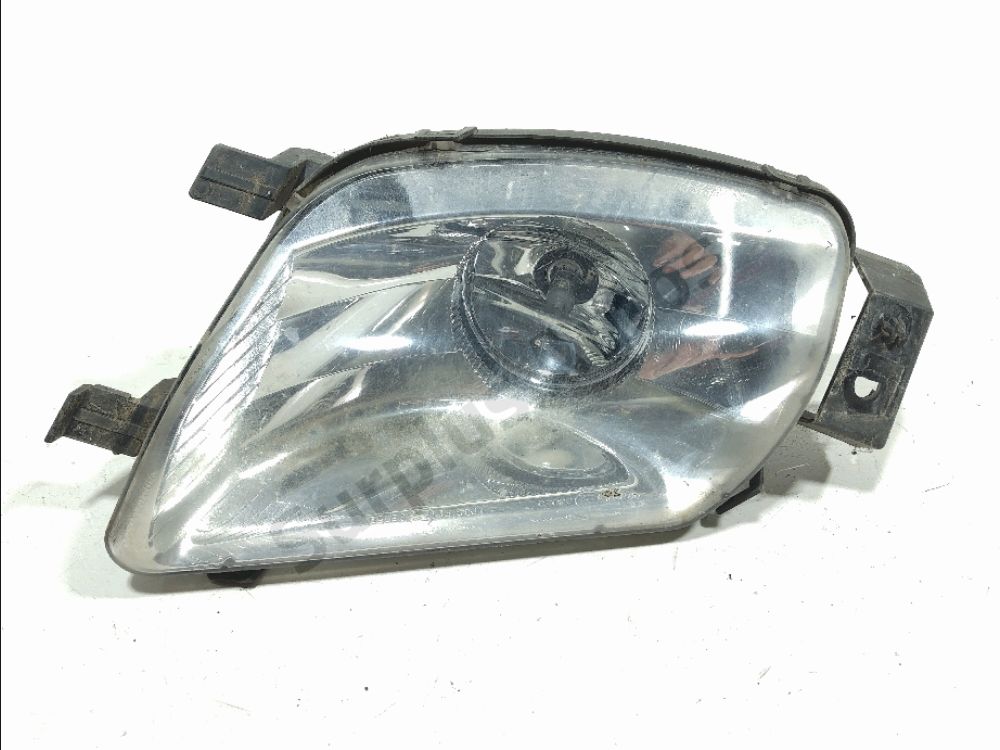 Antibrouillard avant droit