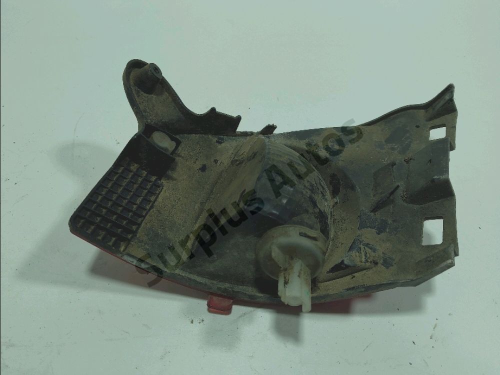 Feu de brouillard arrière gauche