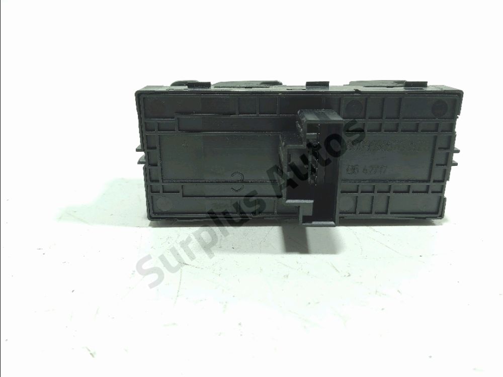 Commande lève-vitre avant gauche