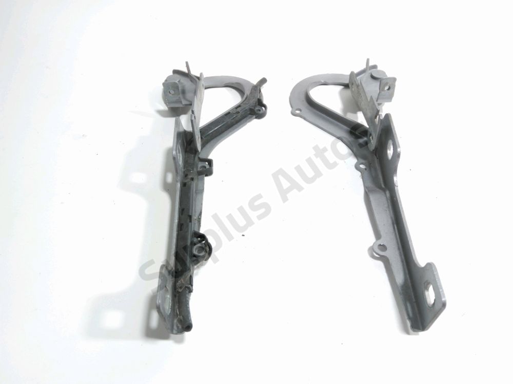 Jeu de charnières de capot