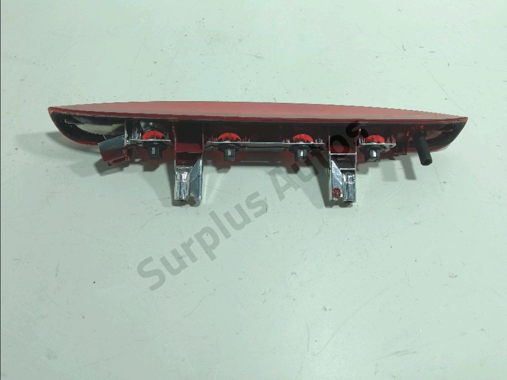 Feu stop supplémentaire