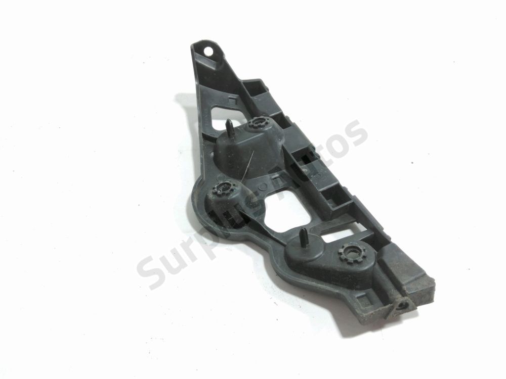 Support droit de pare-choc arrière