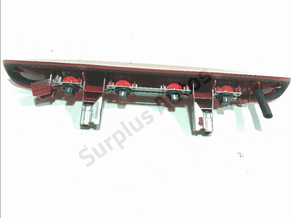 Feu stop supplémentaire