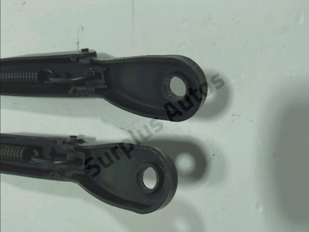 Bras d'essuie-glace avant