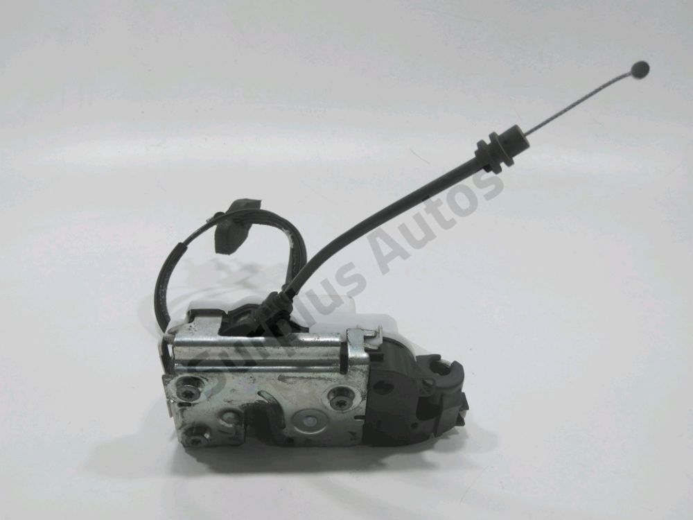 Serrure de porte avant gauche