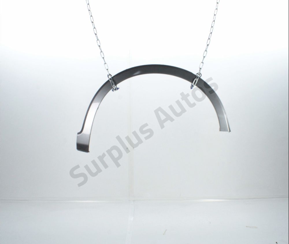 Elargisseur d'aile arrière droit