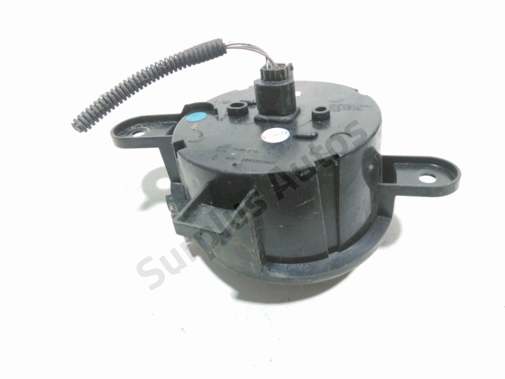 Feu diurne avant gauche