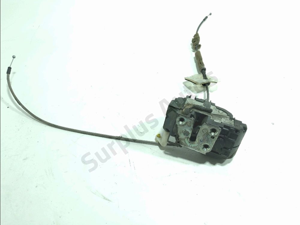 Serrure de porte avant gauche