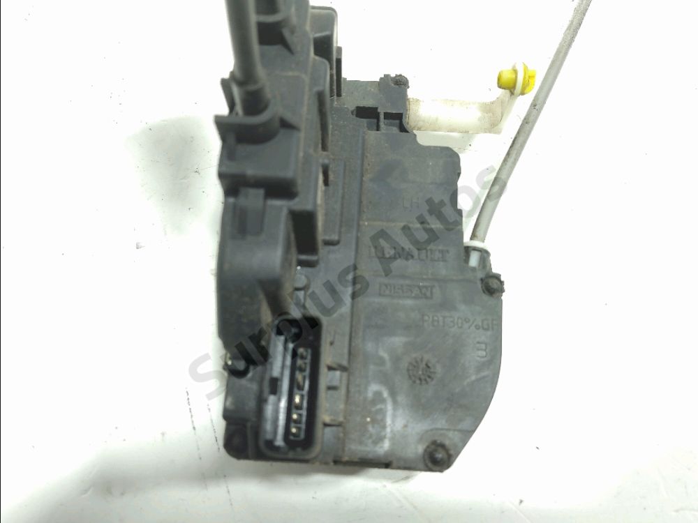 Serrure de porte avant gauche
