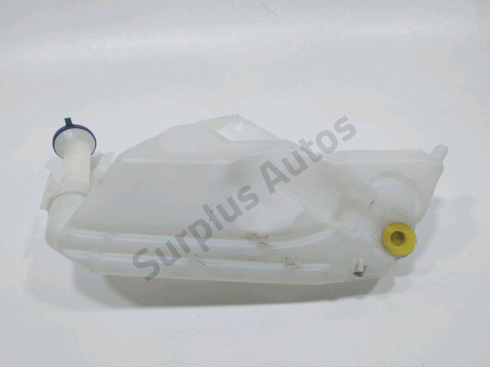 Réservoir de lave glace avant