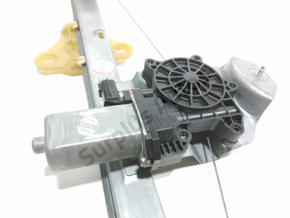 Lève-vitre électrique avant droit