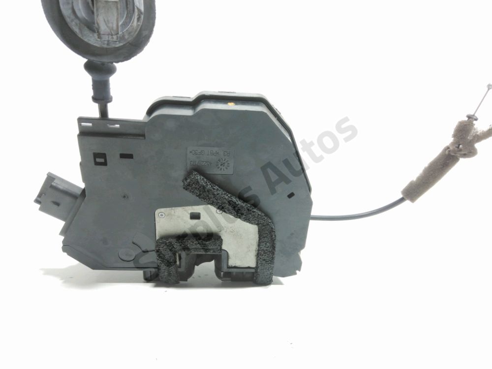 Serrure de porte avant droite