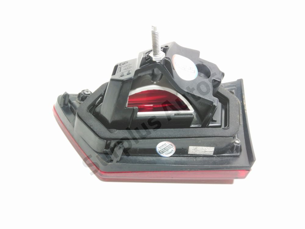 Feu arrière intérieur gauche