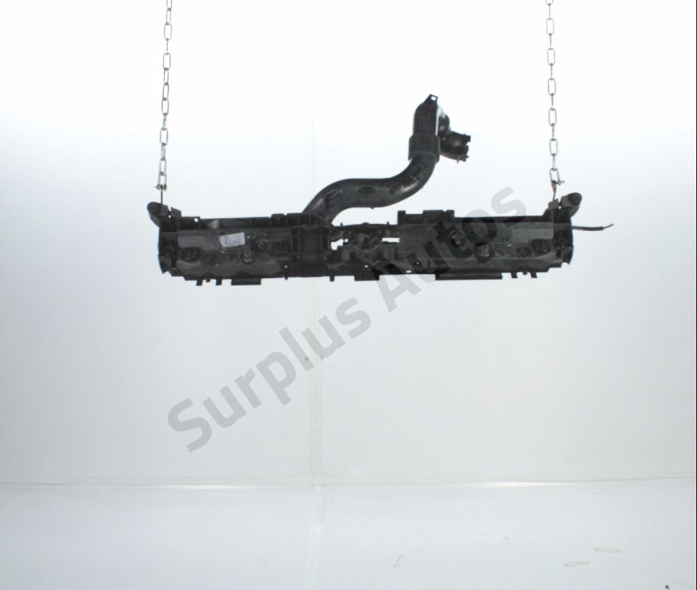 Traverse supérieure armature avant