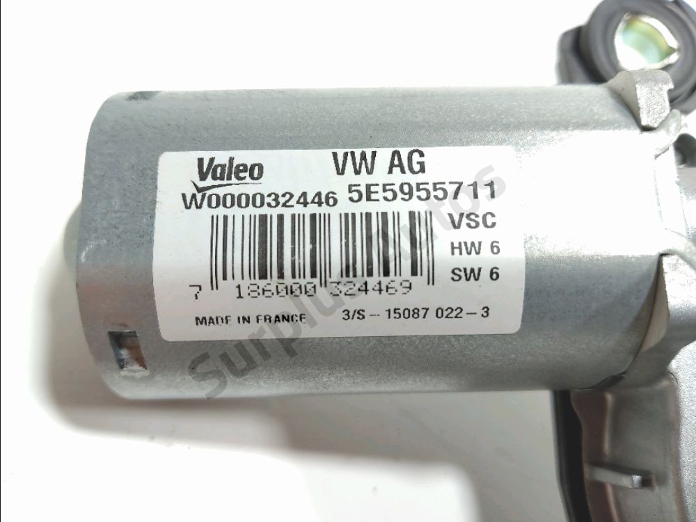 Moteur d'essuie glace arrière