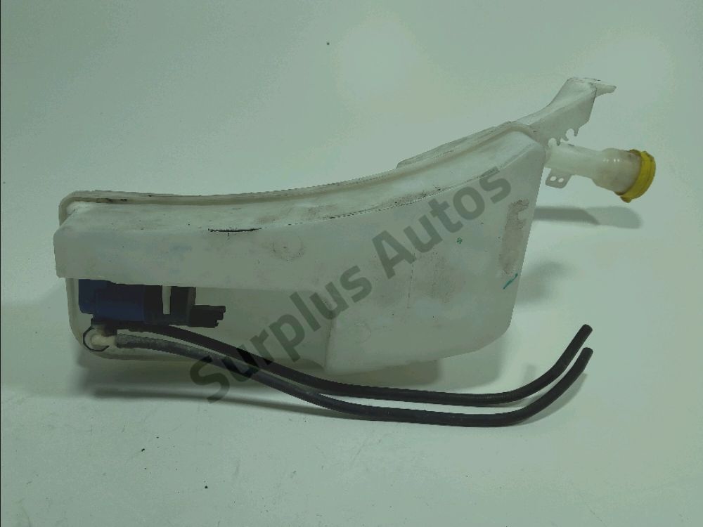 Réservoir de lave glace avant