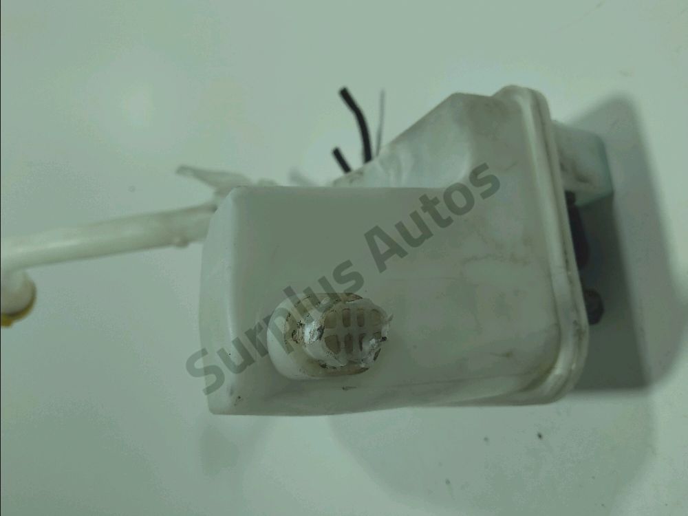 Réservoir de lave glace avant