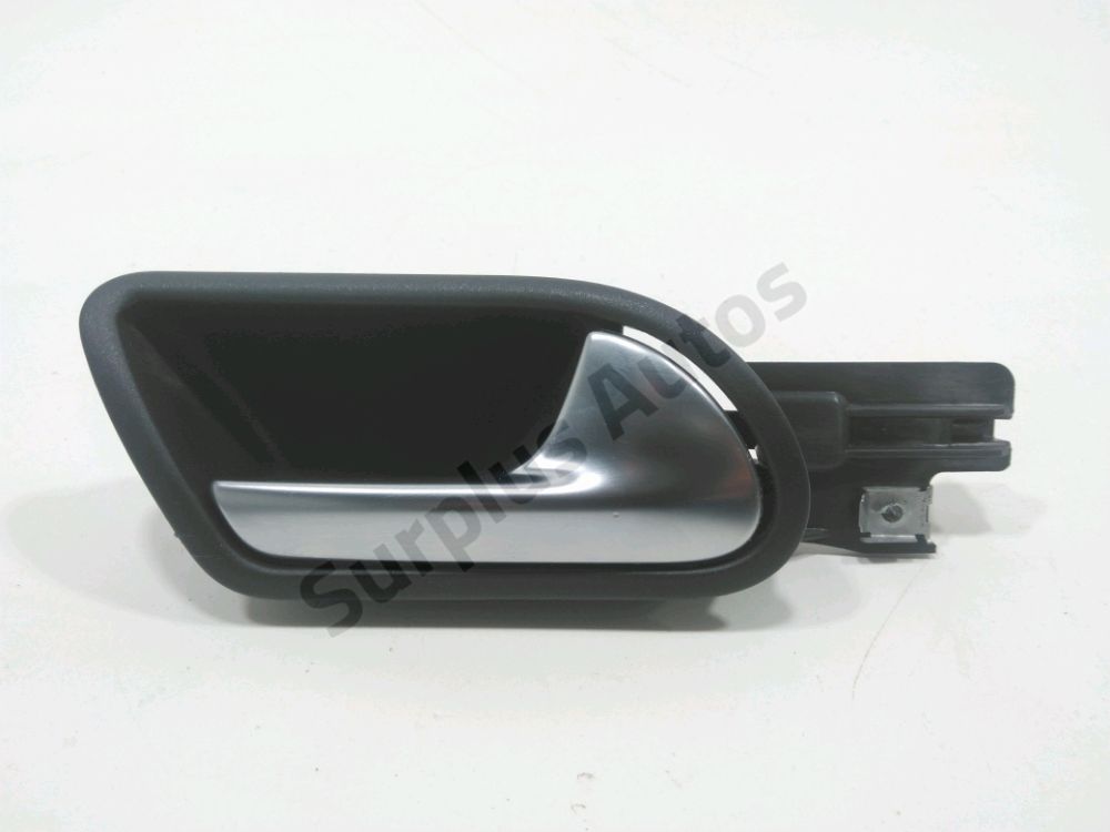 Poignee interieure porte arriere droite