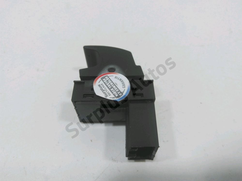 Commande lève-vitre avant droit