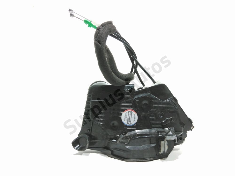 Serrure de porte avant droite