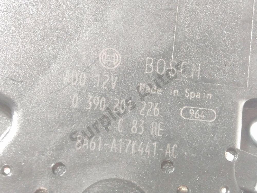 Moteur d'essuie glace arrière