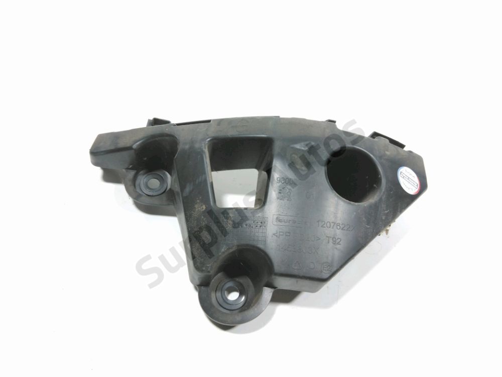 Support gauche de pare-choc arrière