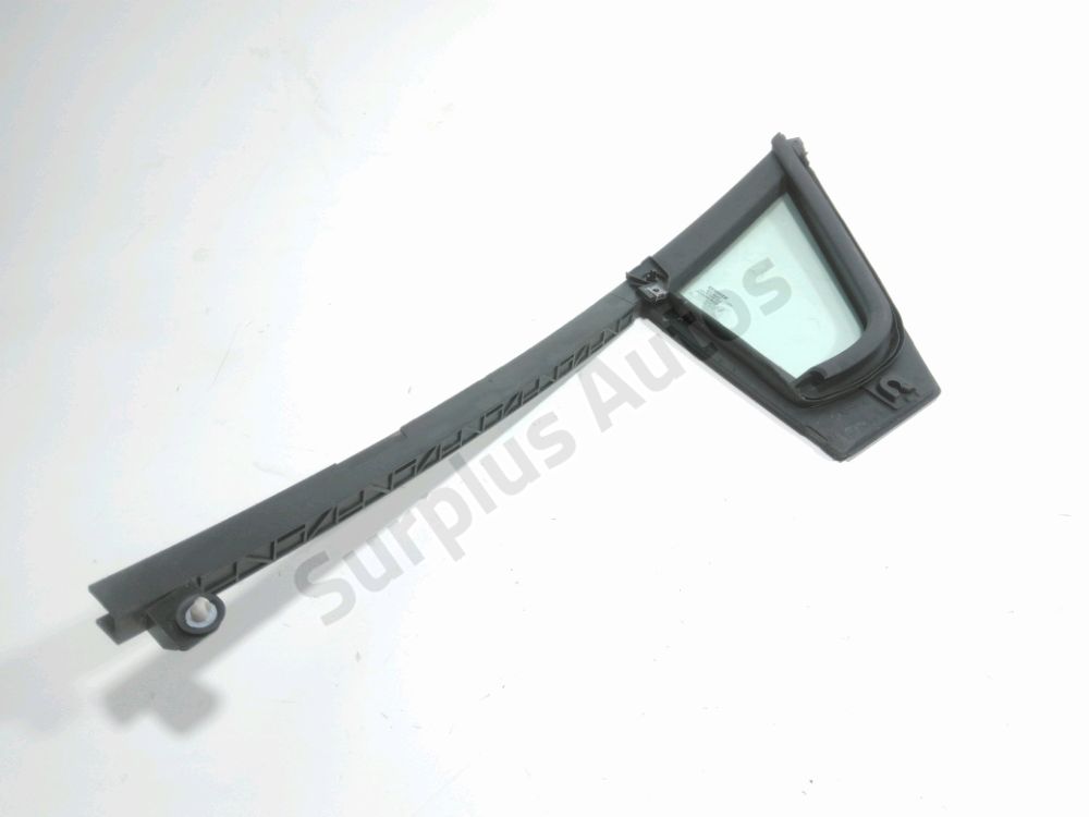 Custode avant gauche