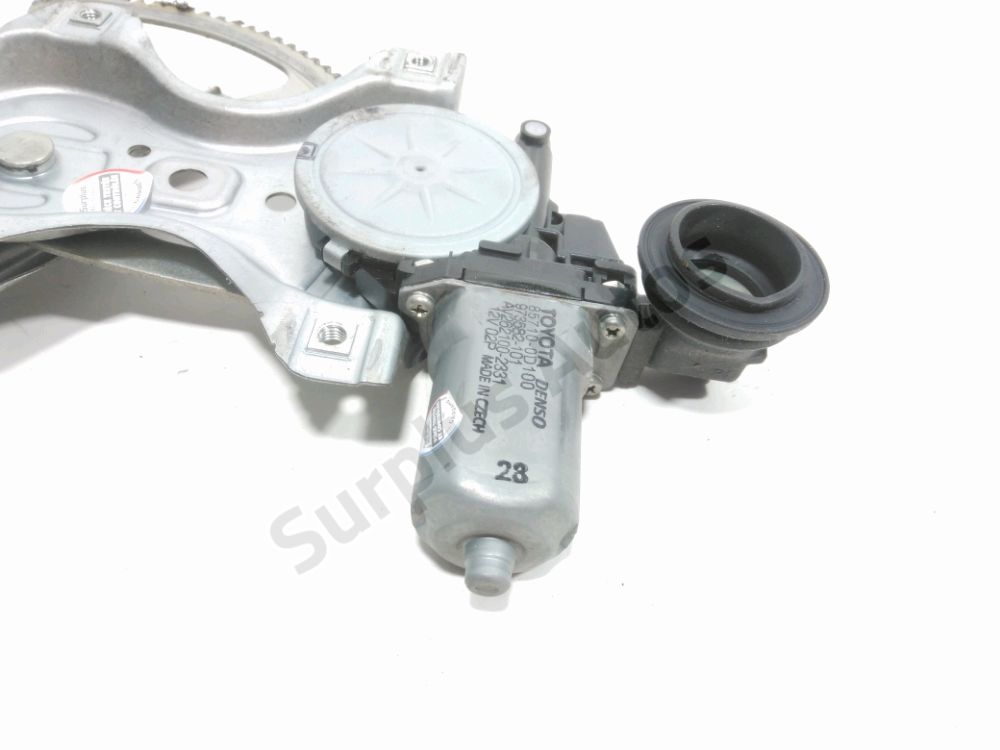 Lève-vitre électrique avant droit