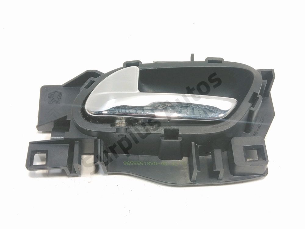 Poignee interieure porte avant gauche