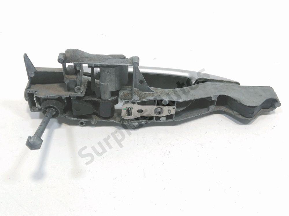 Poignée extérieure avant gauche