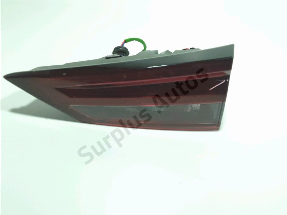 Feu arrière intérieur droit