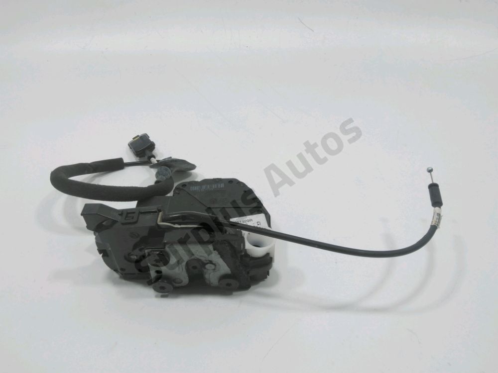 Serrure de porte avant gauche