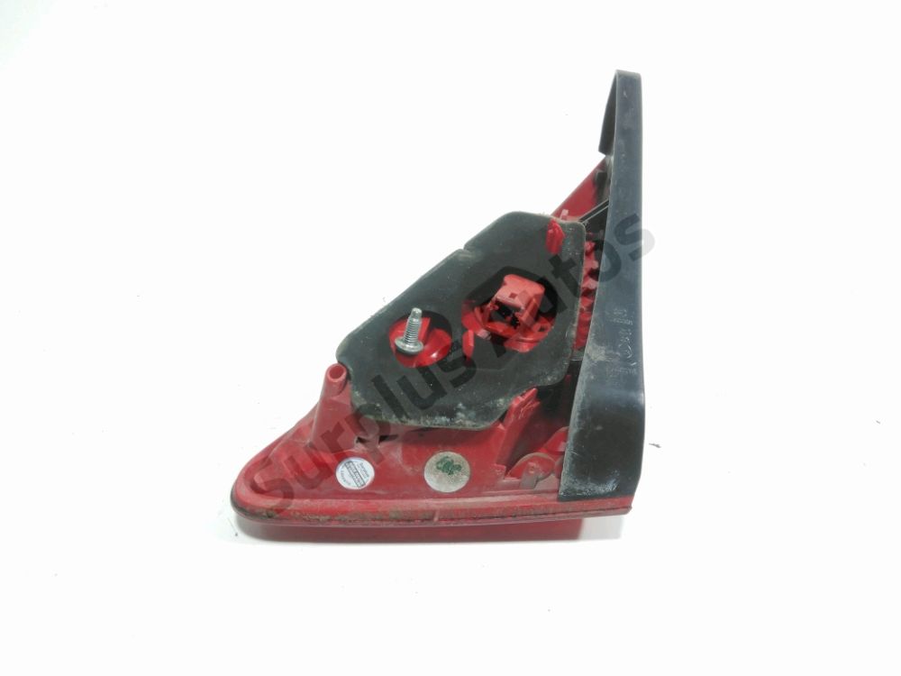 Feu arrière intérieur gauche