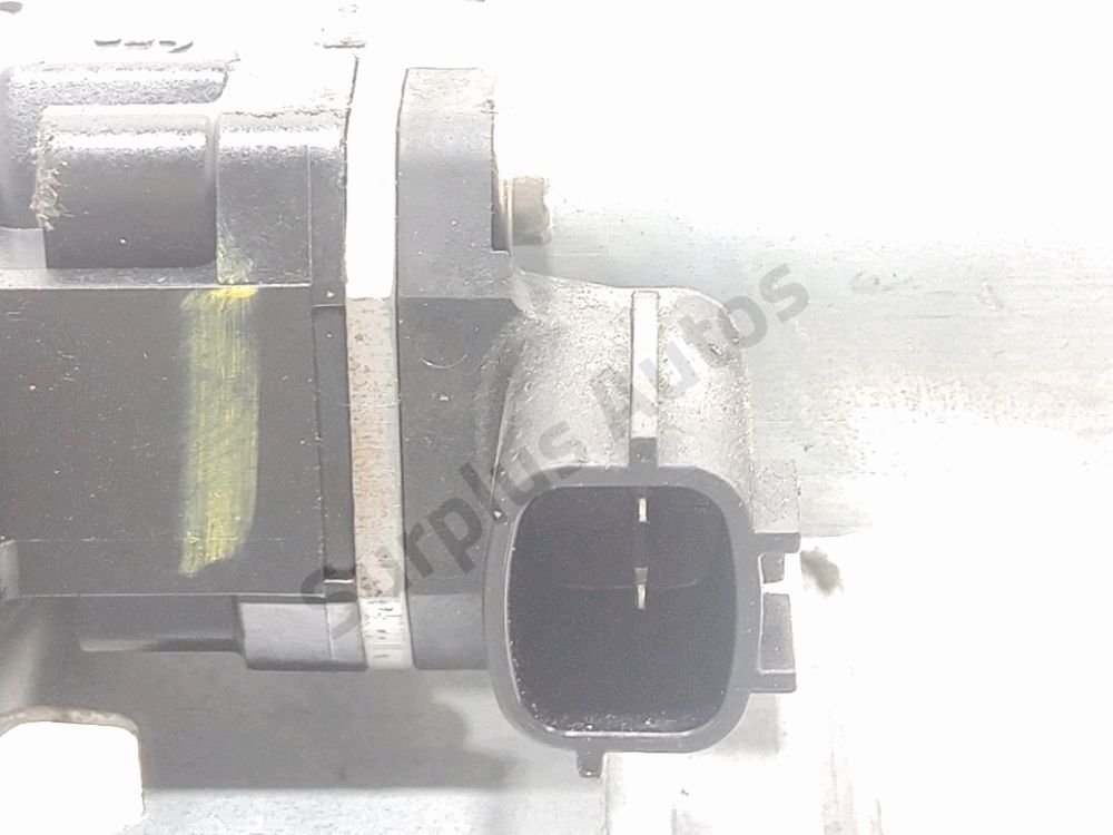 Lève-vitre électrique avant droit