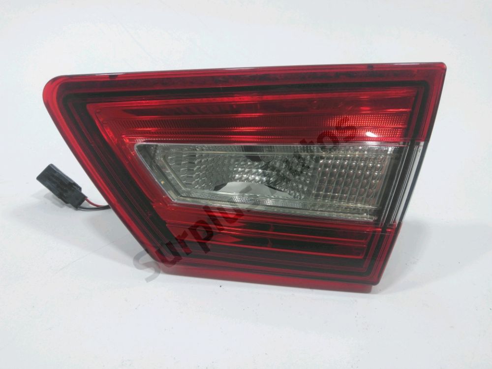 Feu arrière intérieur droit