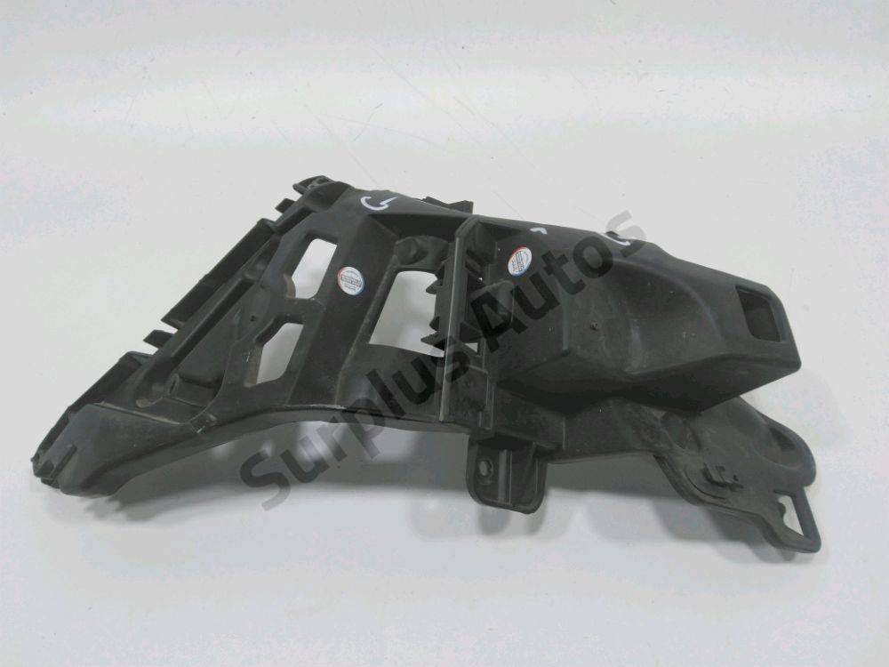 Support gauche de pare-choc arrière