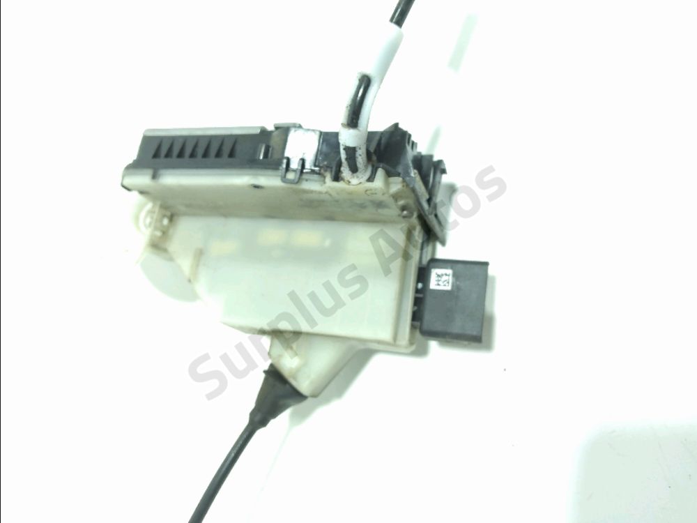 Serrure de porte avant gauche