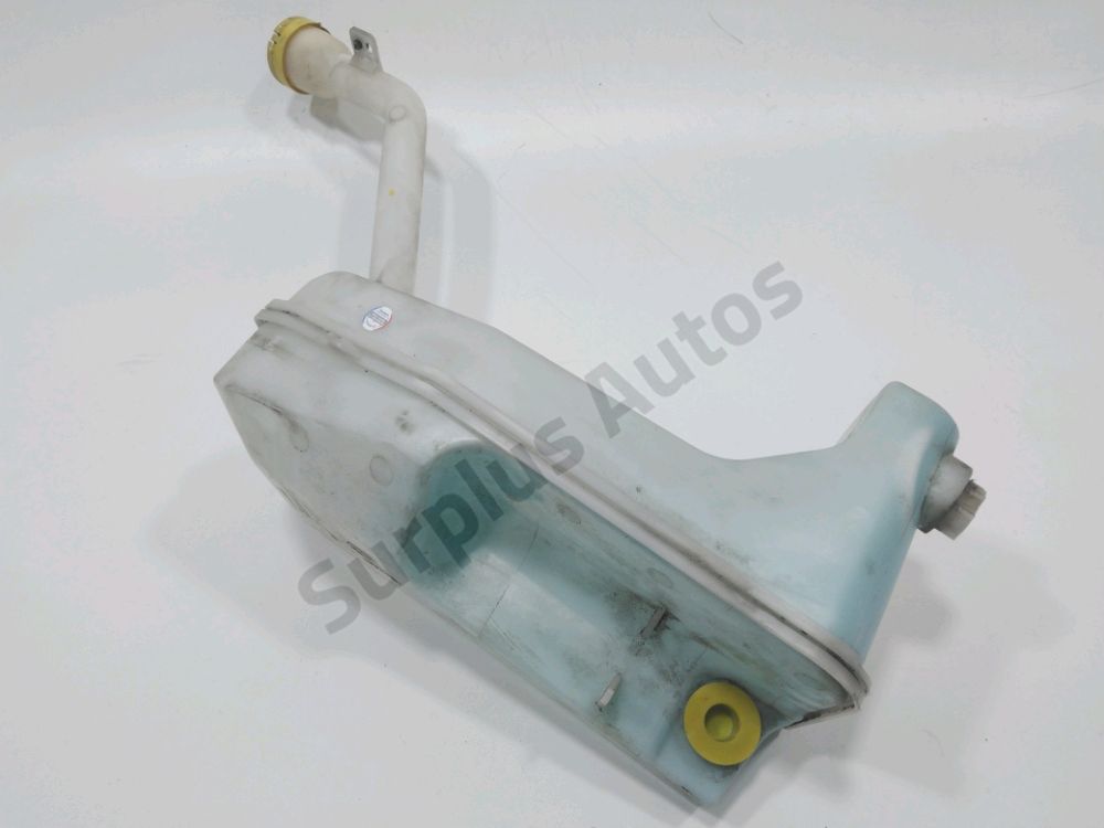 Réservoir de lave glace avant