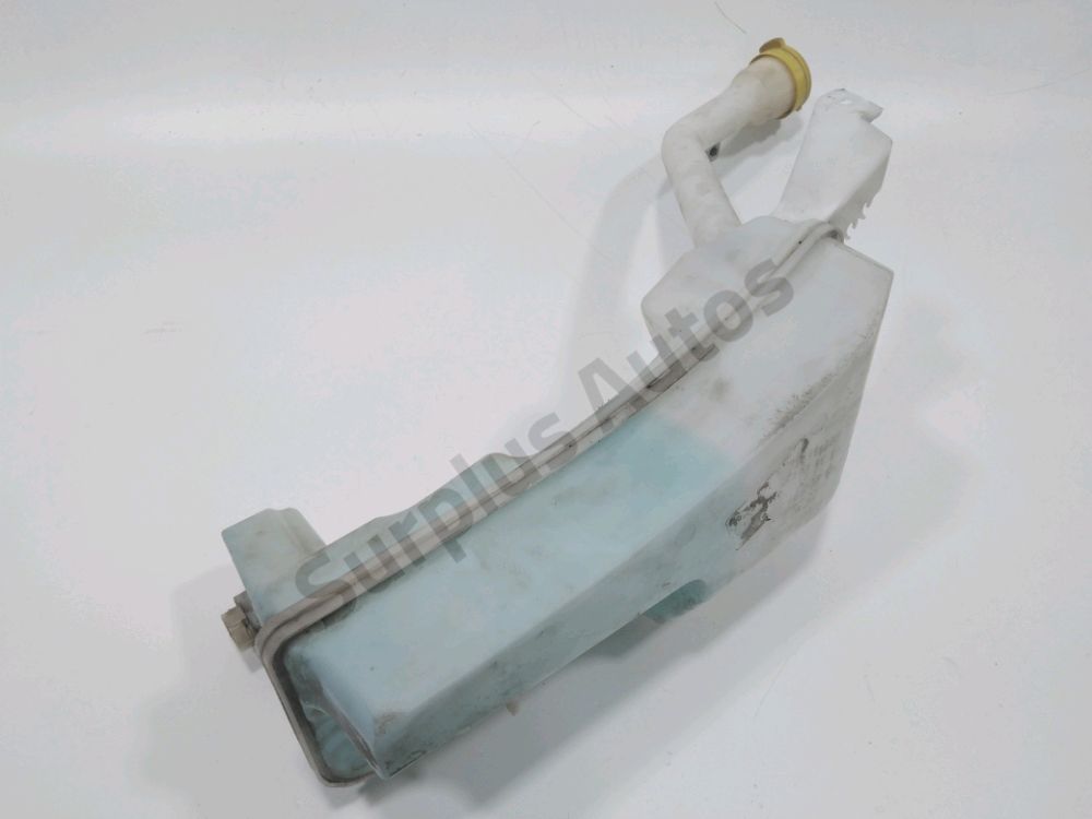 Réservoir de lave glace avant