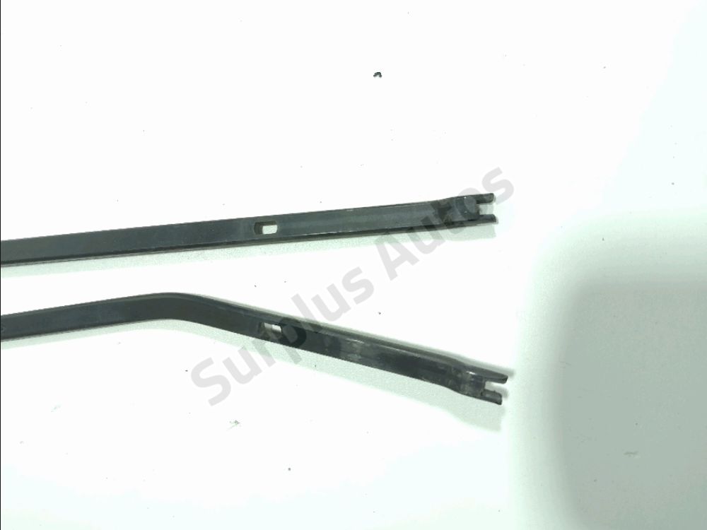 Bras d'essuie-glace avant