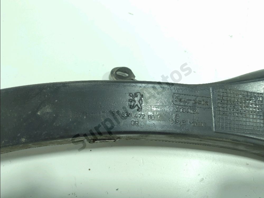 Support droit de pare-choc arrière