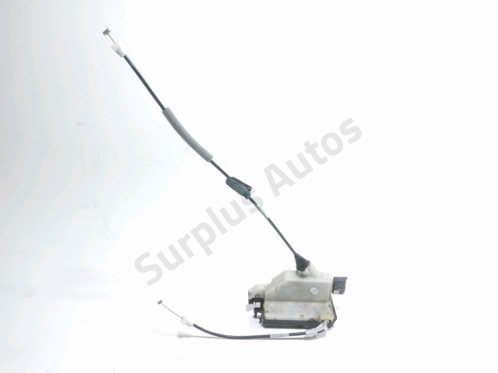 Serrure de porte avant droite