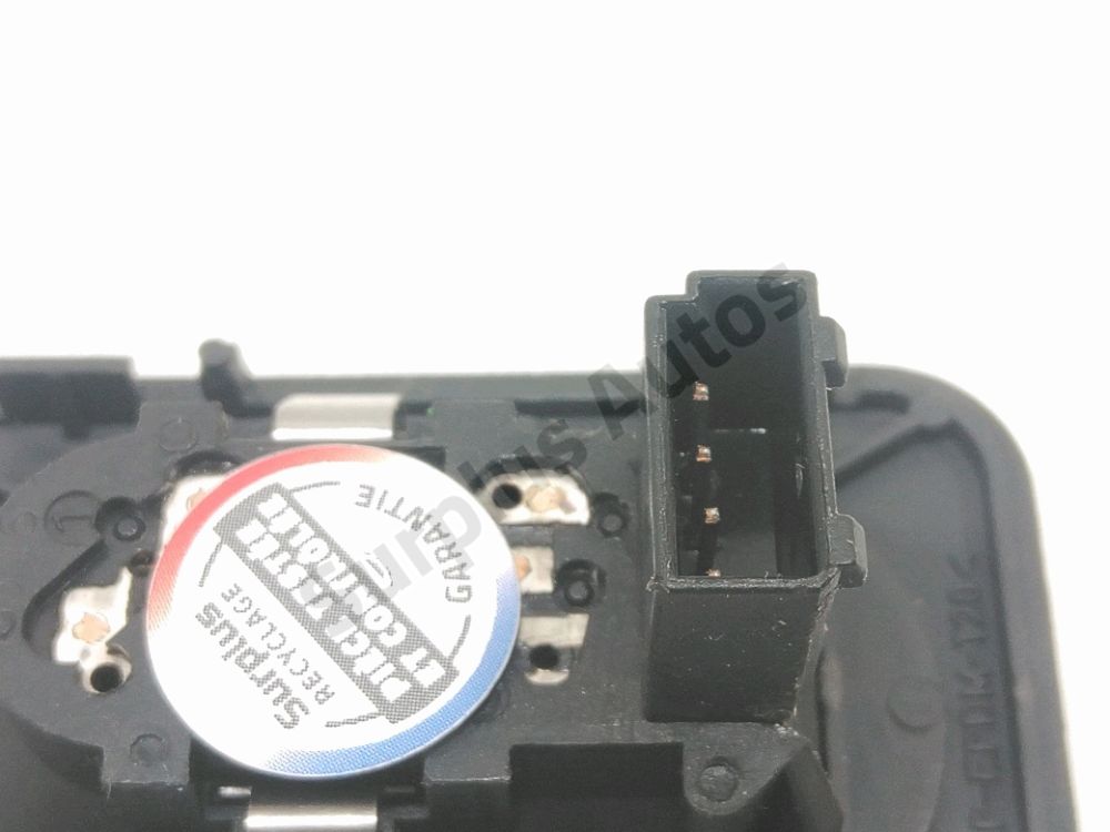 Commande lève-vitre avant droit