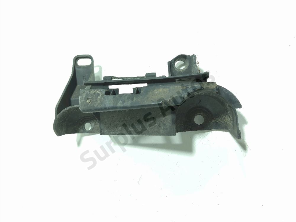 Support gauche de pare-choc arrière